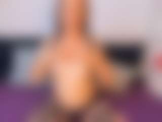Live cam show with NatasaWilder - Amateur Mature on Gym Cam Girls