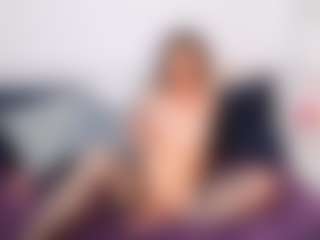 Live cam show with NatasaWilder - BBW on TottyGirls