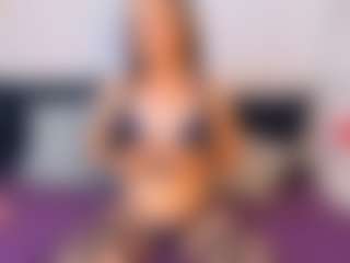 Live cam show with NatasaWilder - Brown Eyes on CamwithHer