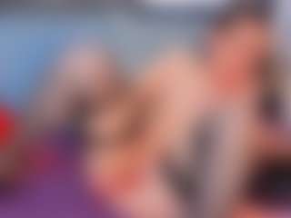Live cam show with NatasaWilder - Young Adult on xxxlivecams.org