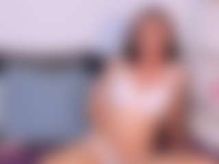 NatasaWilder MILF webcam performer live streaming
