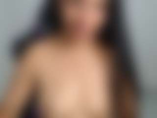 Live cam show with Angel-lineage - Body Massage on live18s.com