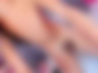 Live cam show with Baddinner - Tease on Camsoda