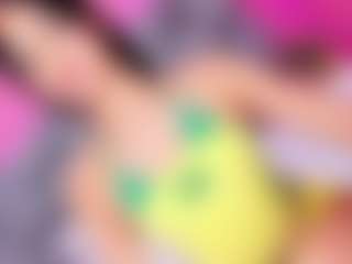Live cam show with Baddinner - Tease on Camsoda