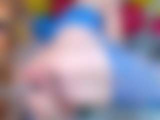 Live cam show with Bigass-dayla - Oil on AdultVida.com