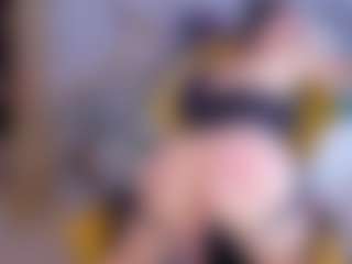 Bigass-dayla MILF webcam performer live streaming