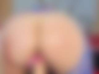 Live cam show with Bigass-dayla - Brown Hair MILF on Stripli.com
