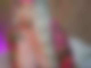 Live cam show with TiffanyTrinity - Red Hair on sexylive.show
