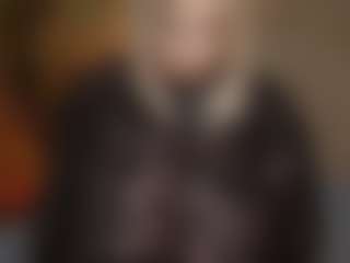 Live cam show with TiffanyTrinity - Brown Eyes Red Hair on StripNow