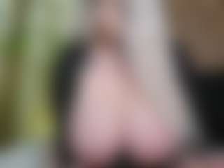 Live cam show with TiffanyTrinity - Red Hair on Gym Cam Girls