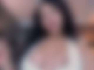 Live cam show with AnahiCurlie - Average on Camsoda