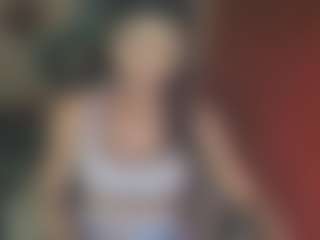 Live-Cam-Show mit Laurens Sophia - Drinking auf Camsoda