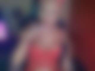 Live cam show with Laurens Sophia - Green Eyes on Milfs Live