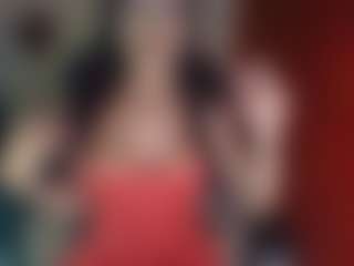 Live cam show with Laurens Sophia - Green Eyes on SmokeAndPoke