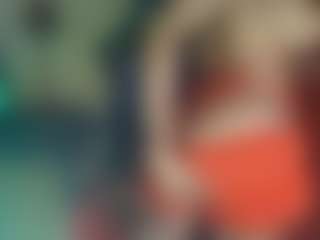 Live cam show with Laurens Sophia - Smoking on dropp.cam