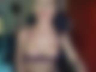 Live cam show with Laurens Sophia - Big Tits on Fling VIP Chat