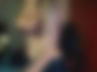 Live cam show with Laurens Sophia - Tease on Camsoda
