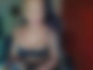 Live cam show with Laurens Sophia - Green Eyes on Milfs Live