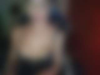 Live cam show with Laurens Sophia - Green Eyes on Camsoda