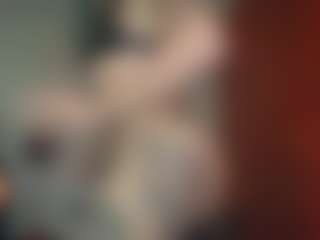 Live cam show with Laurens Sophia - Smoking on Milfs Live