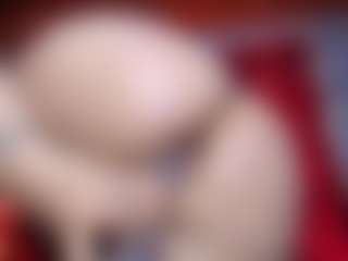 Live cam show with anymour - Bedroom Mature on SquirtSoMuch