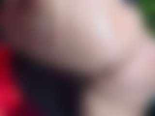 anymour MILF webcam performer live streaming