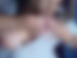 anymour MILF webcam performer live streaming