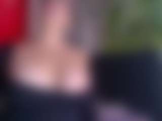 anymour's Live Sex Cam Show