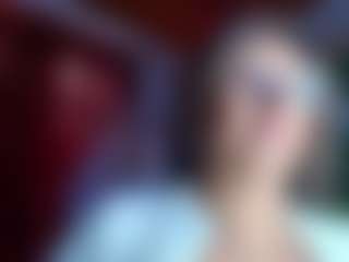 anymour MILF webcam performer live streaming