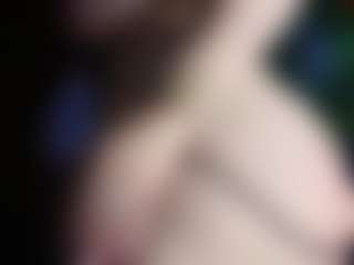 Live cam show with anymour - BBW MILF on Soda Cam