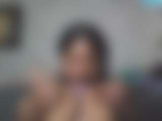 Live cam show with BellaStar - Ebony Big Tits on Uber Horny