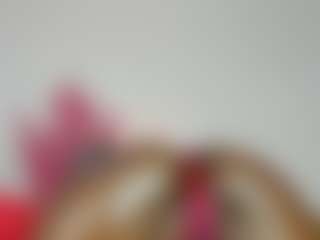 Live cam show with Camila360 - Public on SpunkLive