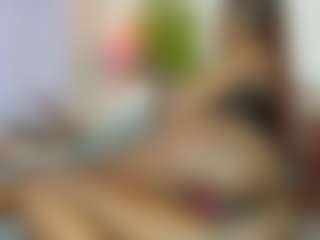 Live cam show with Camila360 - Solo on chickslive.net