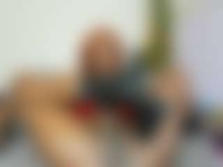 Live cam show with Camila360 - Erotic Dance on TeamSkeetLive