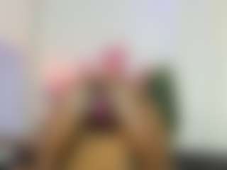 Live cam show with Camila360 - Black Petite on Sweet Sext