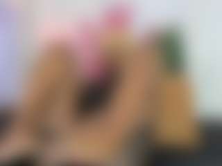 Live cam show with Camila360 - Erotic Dance on 1on1-livenow