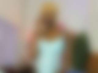 Live cam show with Camila360 - Black Petite on CamSextacy