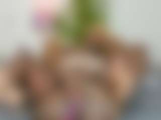 Spettacolo in cam dal vivo con Camila360 - Petite Teen (18+) su Camsoda