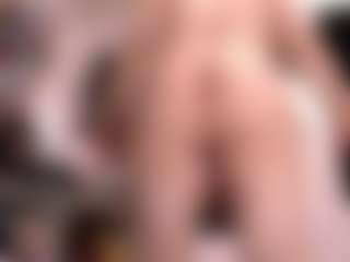 Live cam show with curvymilfshake - Green Eyes on Stripli.com