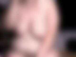 Live cam show with curvymilfshake - 420 on Latina Girls
