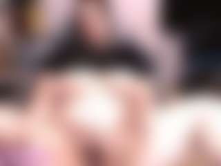 curvymilfshake MILF webcam performer live streaming