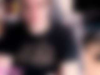 curvymilfshake MILF webcam performer live streaming