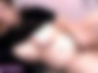 Live cam show with curvymilfshake - Twerking on Fling VIP Chat