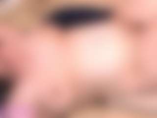 curvymilfshake MILF webcam performer live streaming
