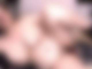 Live cam show with curvymilfshake - 420 on StripNow