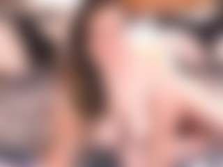 Live cam show with curvymilfshake - Moaning on Camsoda