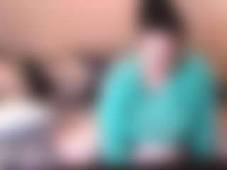 Live cam show with curvymilfshake - Thick on TeamSkeetLive