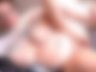 Live cam show with curvymilfshake - Moaning on livesuperchat.net