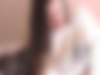 Live cam show with curvymilfshake - Blonde Hair MILF on Mixed Magazine Live