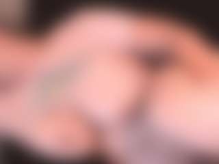 Live cam show with curvymilfshake - Thick on xblisslive.com